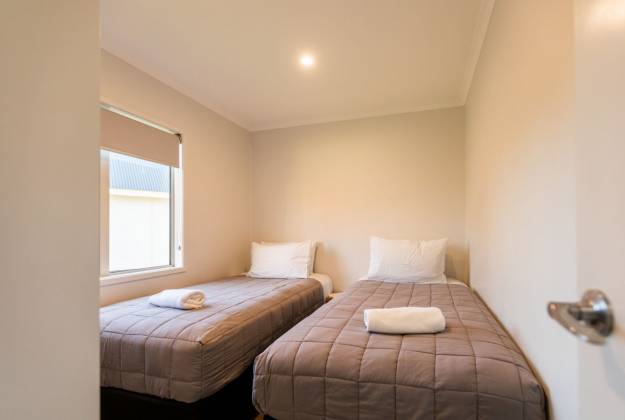 Foxton Beach Holiday Park Self Contained Units
