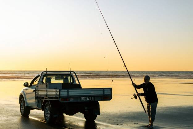 Foxton Beach Holiday Park surfcasting