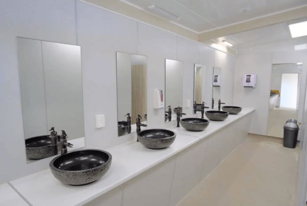 Communal bathrooms at Foxton Beach accommodation